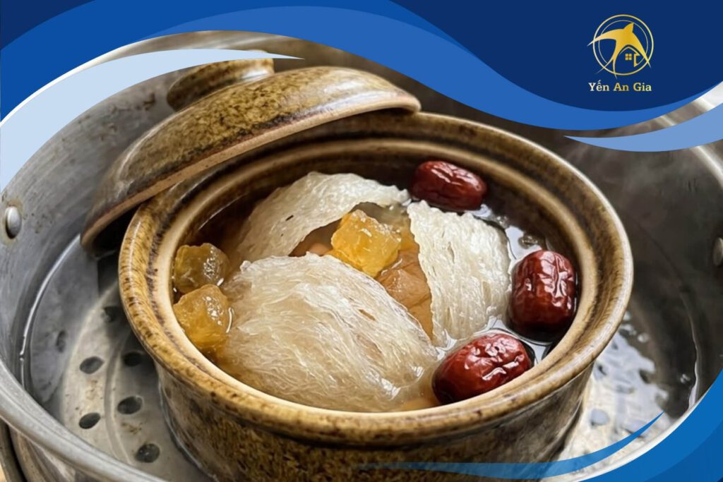 tổ yến ngâm nước nở tự nhiên